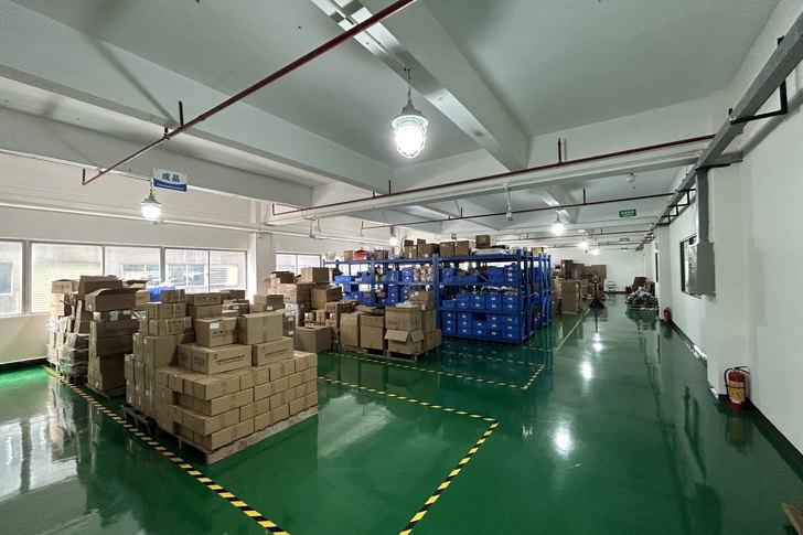 绿豆电子成品仓储区